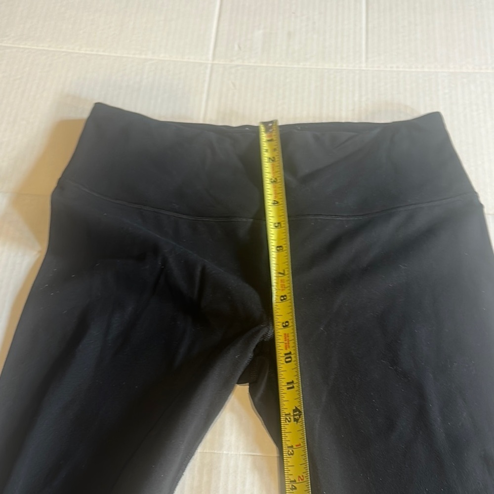 Victoria’s Secret Sport VSX Black Leggings with inside pocket and pull string - Picture 3 of 9